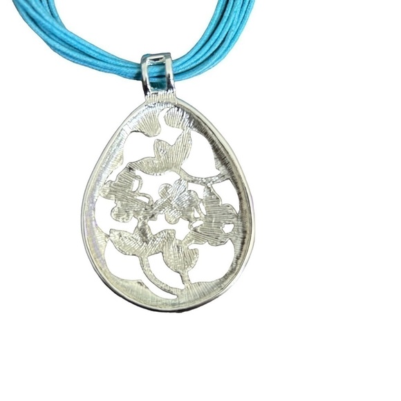 Stephan & Co. Turquoise Blue and Green Pendant Necklace of Butterflies & Flowers - Picture 7 of 10